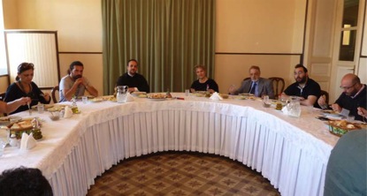 H Πρύτανις του Ι.Π., σε επίσημο γεύμα που παρατέθηκε προς τιμήν της στην Ιερά Θεολογική Σχολή της Χάλκης