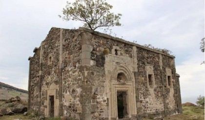 altinkaya_kilisesi_1